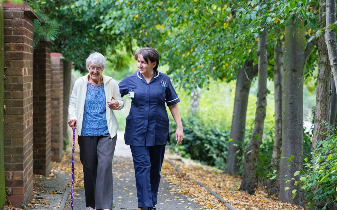 5 Reasons to Hire Errand Services for Seniors